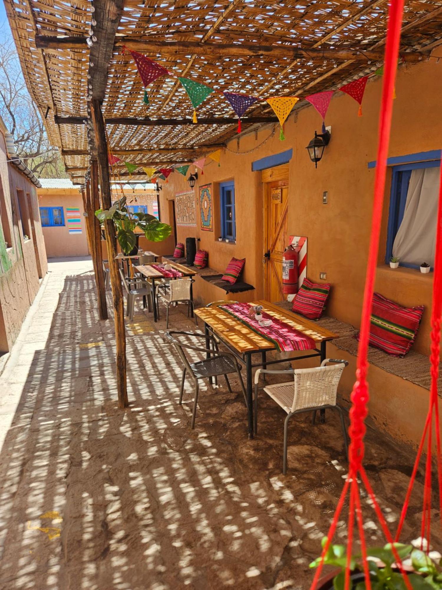 Hostal Likancabur ซานเปโดร เด อาตากามา ภายนอก รูปภาพ